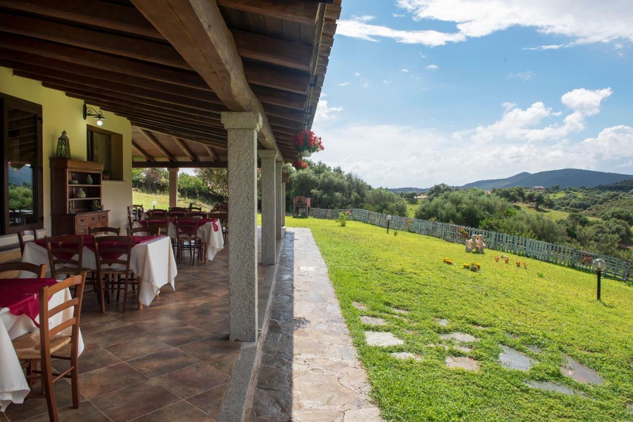 הוילה בודוני Agriturismo Sorres מראה חיצוני תמונה